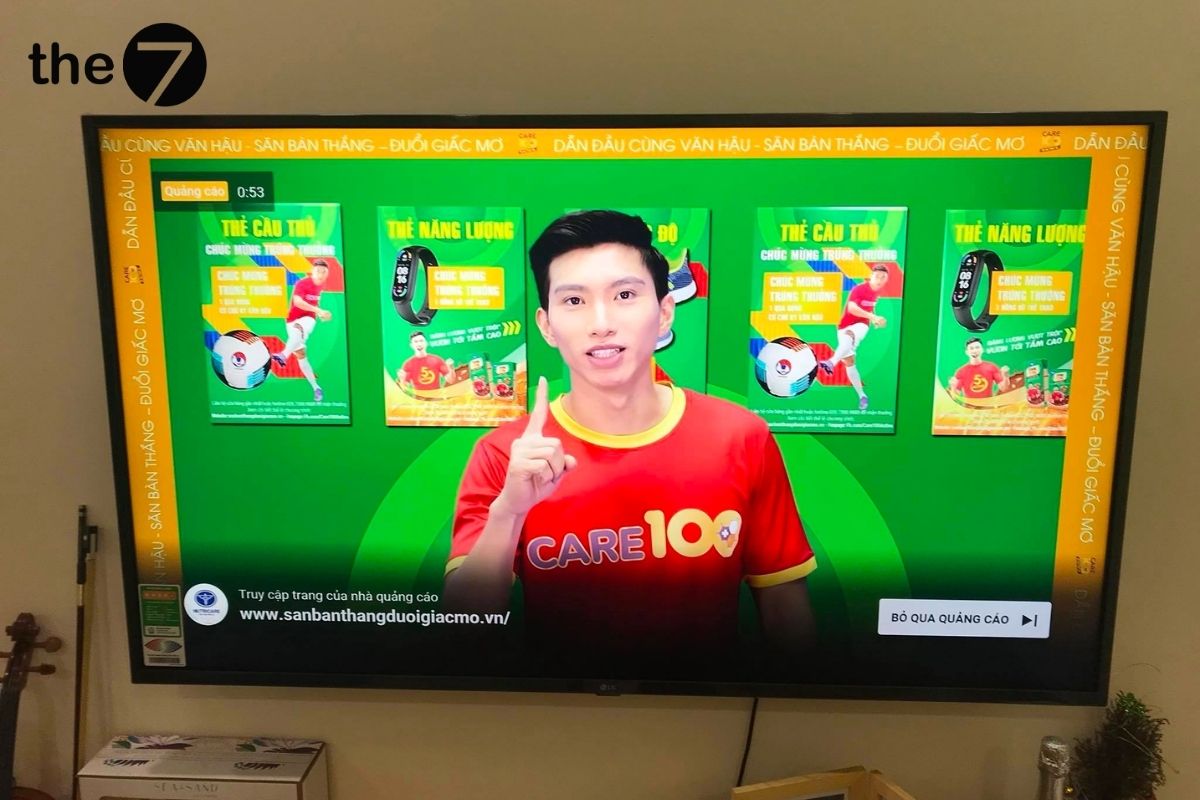 Chiến lược truyền thông gián tiếp thông qua các kênh trung gian để quảng bá sản phẩm/dịch vụ