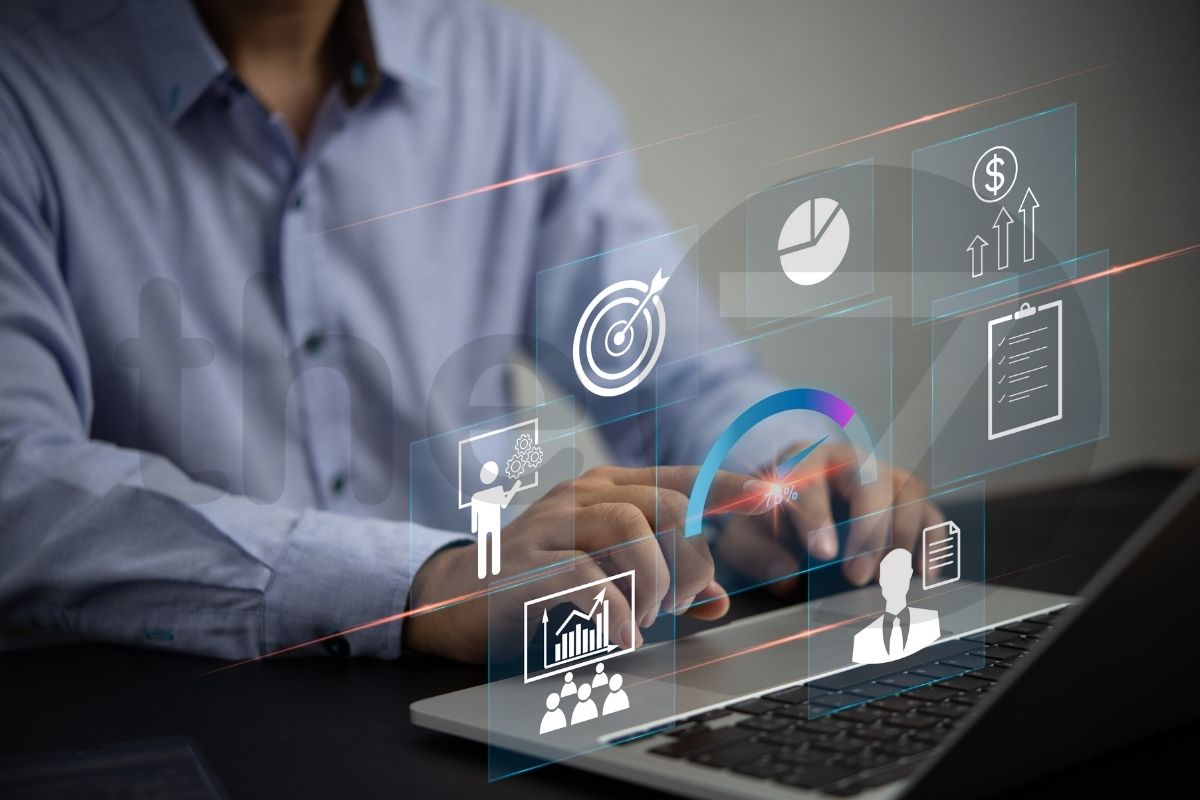 Sau khi nghiên cứu và phác thảo, cần tích hợp chính thức kiến trúc thương hiệu cho hệ thống