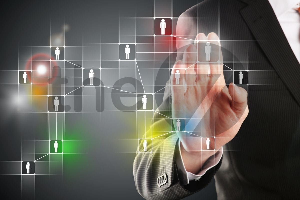 Tạo dựng mối quan hệ với nhân vật có tầm ảnh hưởng nhằm xây dựng thương hiệu cá nhân mạnh mẽ