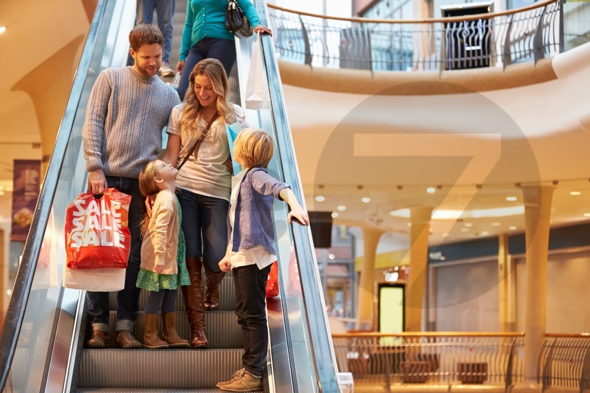 Doanh nghiệp dựa vào tệp khách hàng mục tiêu để tạo ra câu slogan ấn tượng tạo nên uy tín thương hiệu