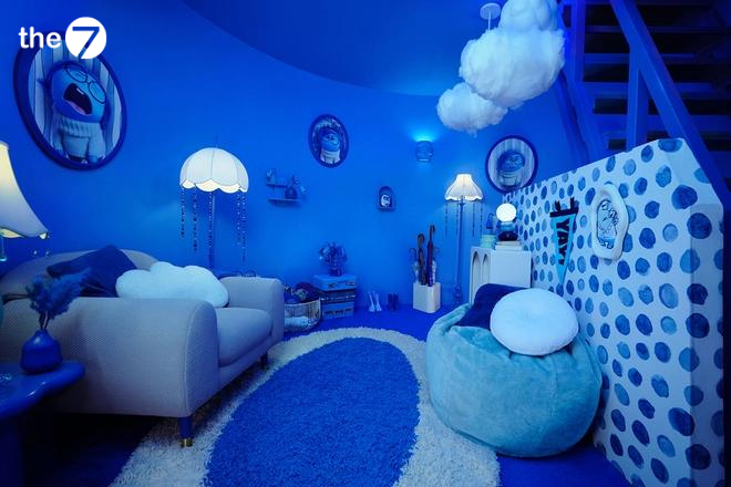 Căn phòng AirBnb được trang trí theo cảm xúc Nỗi buồn trong Inside Out